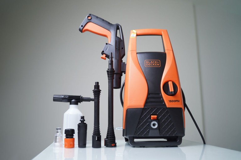 Máy phun xịt áp lực Black & Decker PW1450TD-B1