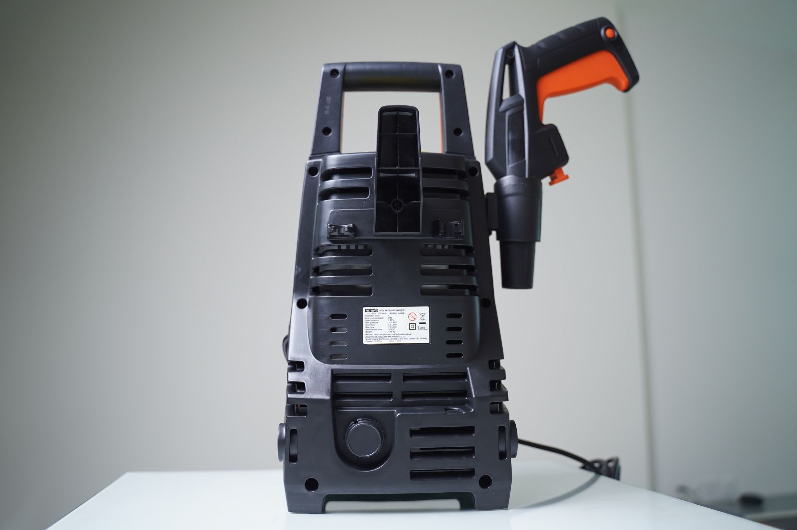 Máy phun xịt áp lực Black & Decker-PW1450TD-B1