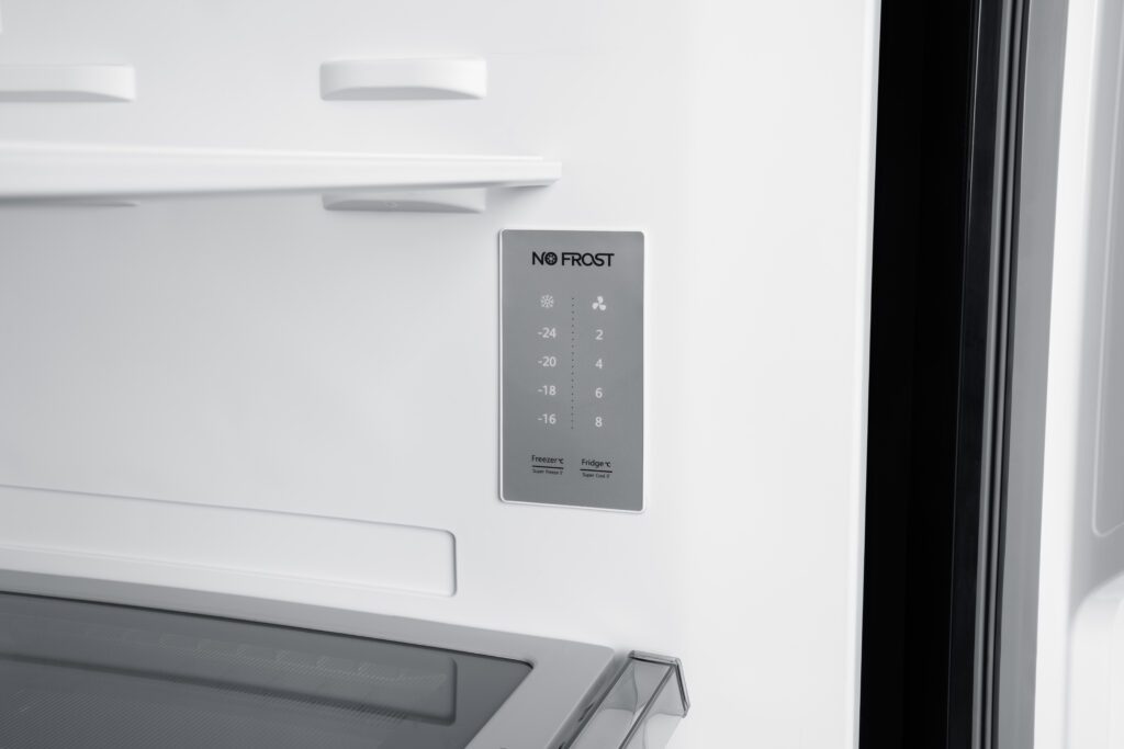 TỦ LẠNH HISENSE MODEL RQ559N4EBU